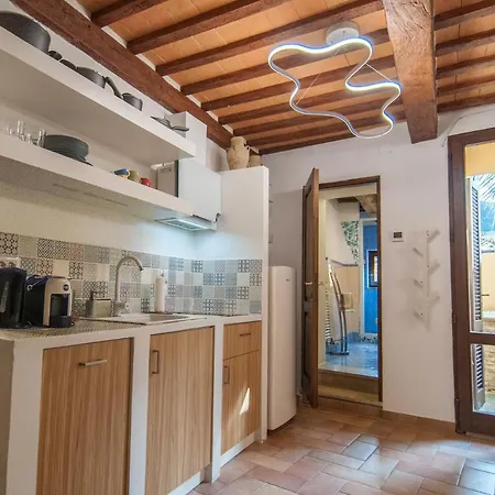 ゲストハウス Umbrian Concierge - La Casa Dei Pellari 4*