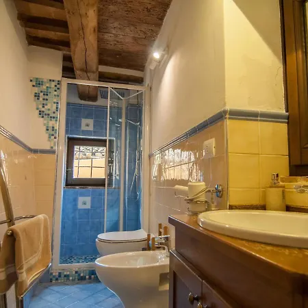 Umbrian Concierge - La Casa Dei Pellari 4* Perúgia