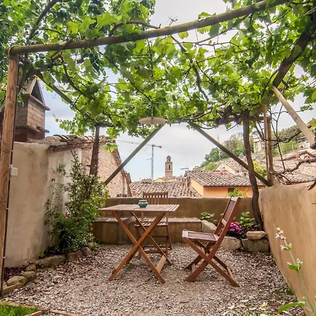 Vendégház Umbrian Concierge - La Casa Dei Pellari 4*