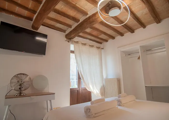 Umbrian Concierge - La Casa Dei Pellari Pensjonat 4*