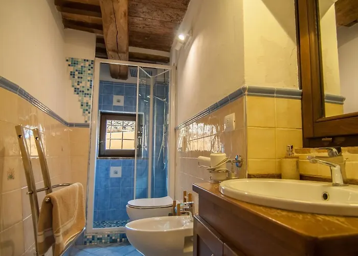 Umbrian Concierge - La Casa Dei Pellari 4* Perugia